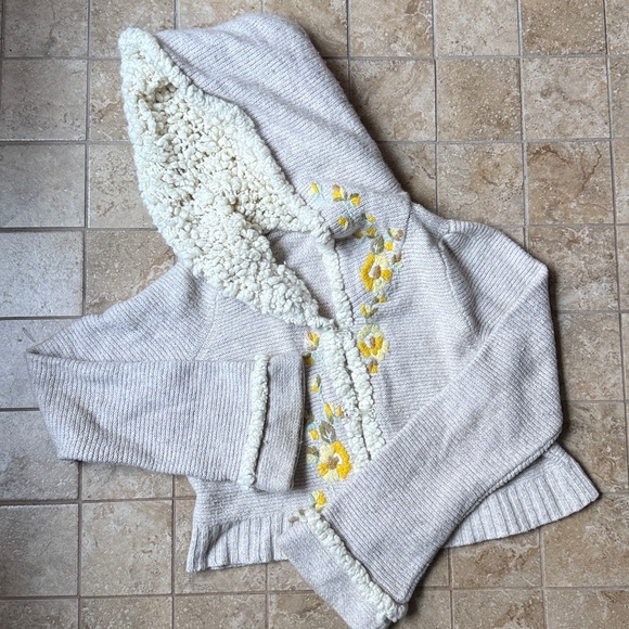 Sleeping On Snow Anthro Embroidered Cardigan Hoodie Crop Sweater Flowers Sherpa - Picture 3 of 10